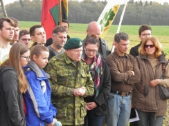 Partizanų keliais